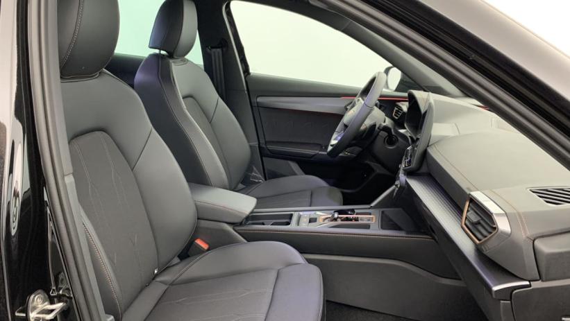 Aperçu du véhicule : 1.5 ETSI HYBRID 150 CH DSG7 V