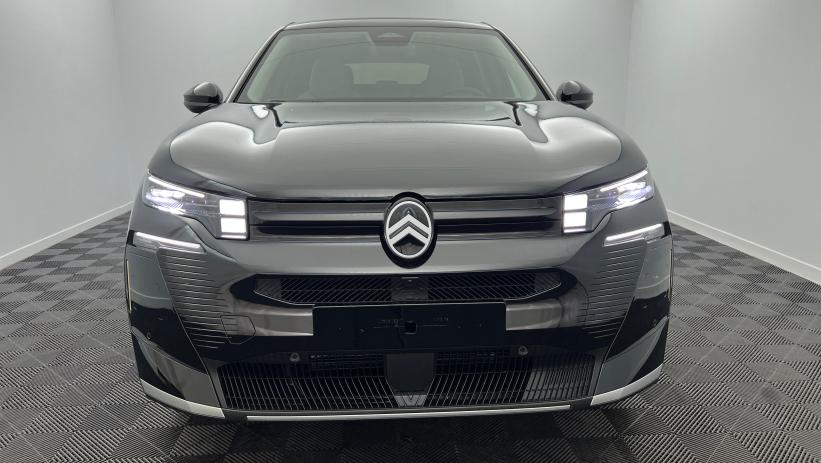 Aperçu du véhicule : Nouveau Hybrid 145 e-DCS6 Max Noir Perla Nera avec 2600€ d'équipements inclus
