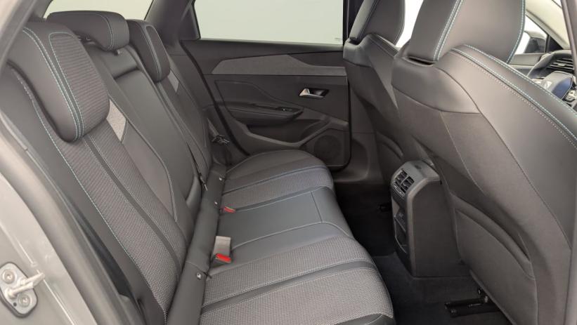 Aperçu du véhicule : PHEV 180 e-EAT8 Allure