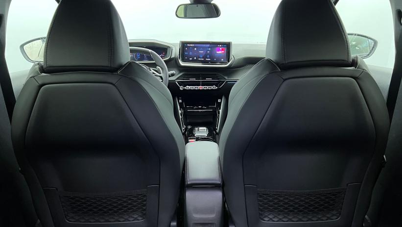 Aperçu du véhicule : Nouvelle Hybrid 145 e-DCS6 GT Noir Perla Nera avec 1700€ d'équipements inclus