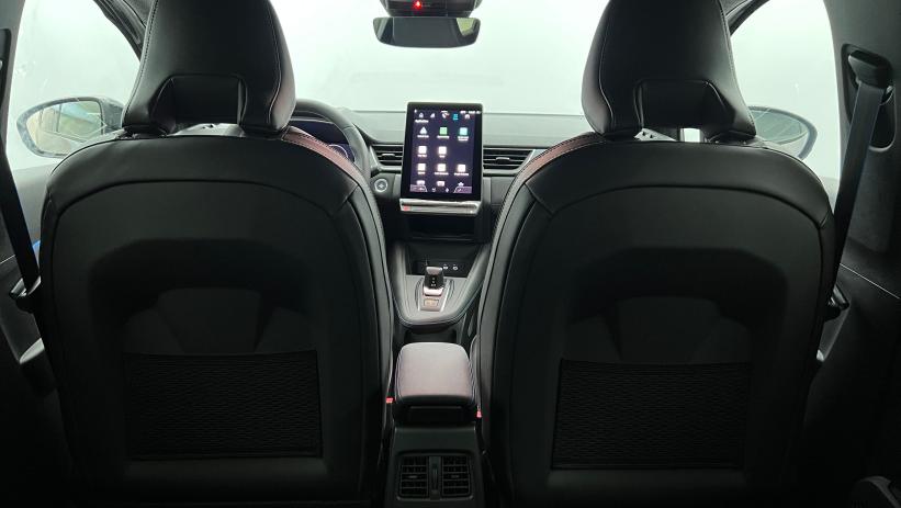 Aperçu du véhicule : E-Tech full hybrid 160 ch esprit Alpine Gris Cassiopée avec 950€ d'équipements inclus