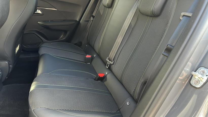 Aperçu du véhicule : 50 kWh 136 ch GT