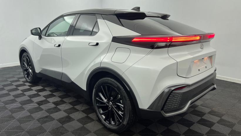 Aperçu du véhicule : Hybride Rechargeable 225 GR Sport Gris Chrome - Toit Noir