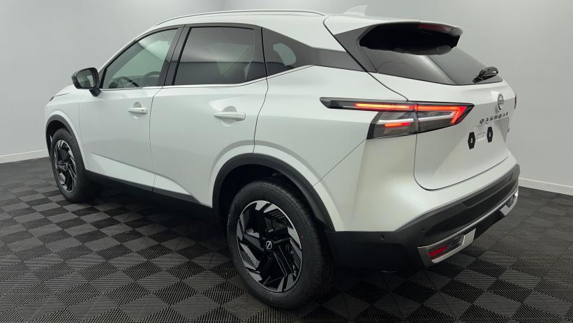 Aperçu du véhicule : Hybrid Nouveau e-Power Gen3 205 ch N-Connecta Blanc nacré avec 2450€ d'équipements inclus