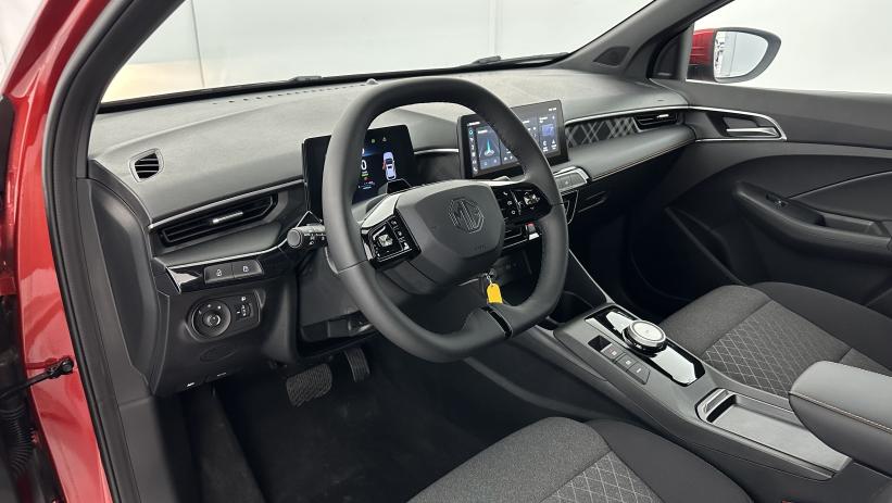 Aperçu du véhicule : 1.5 L Hybrid+ 195ch Standard