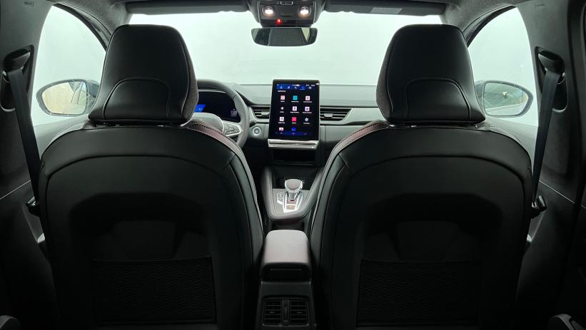 Aperçu du véhicule : E-Tech full hybrid 145 Techno Gris Rafale avec 1700€ d'équipements inclus