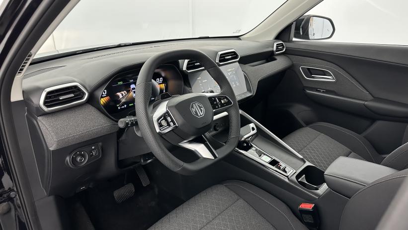 Aperçu du véhicule : 1.5 L Hybrid+ 197ch Standard