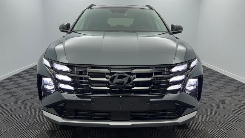 Aperçu du véhicule : 1.6 T-GDI 239 Hybrid BVA6 Executive Cypress Green avec 1210€ d'équipements inclus