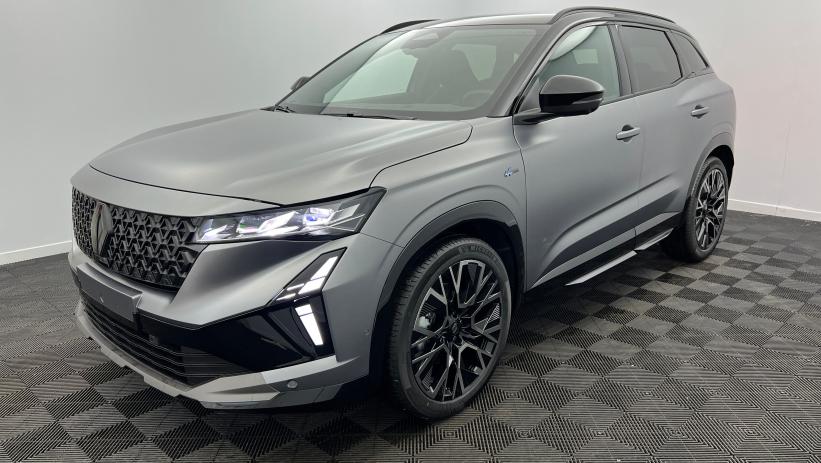 Aperçu du véhicule : full hybrid E-Tech 200 ch Esprit Alpine Gris Schiste - Toit Noir Etoilé avec 4450€ d'équipements inclus