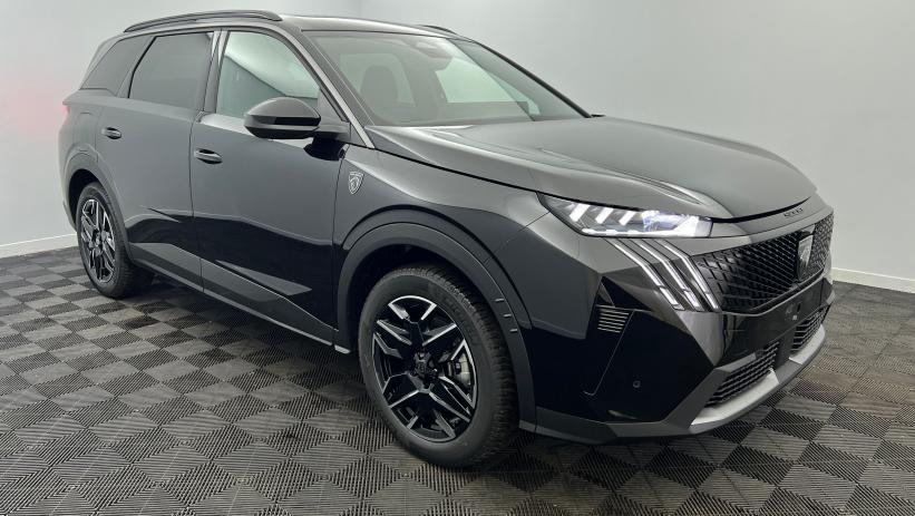 Aperçu du véhicule : Nouveau Hybrid 145 e-DCS6 GT Noir Perla Nera avec 4000€ d'équipements inclus