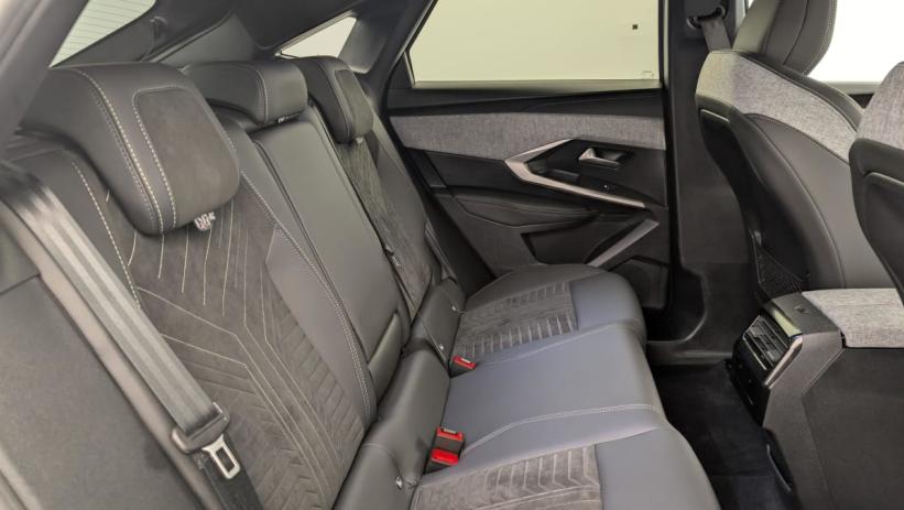 Aperçu du véhicule : Hybrid 145 e-DCS6 GT