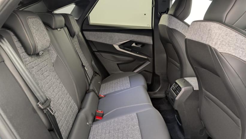 Aperçu du véhicule : Hybrid 145 e-DCS6 Allure