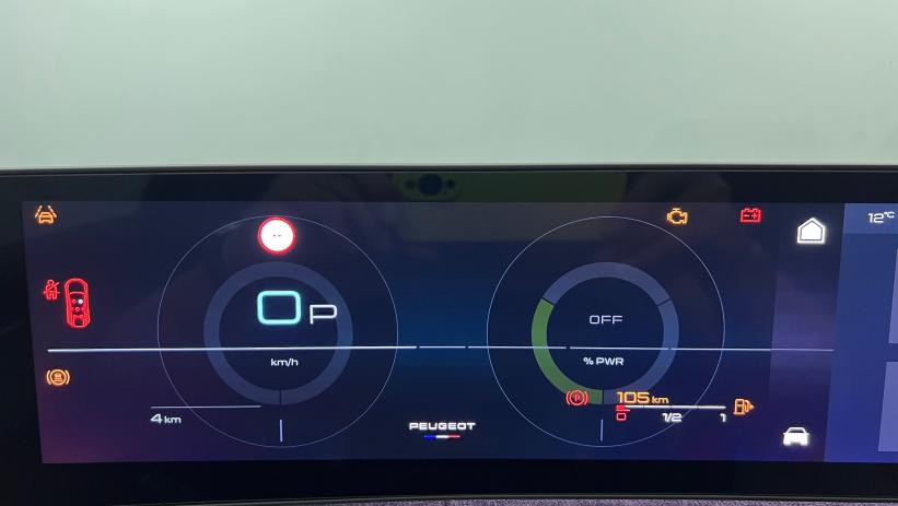 Aperçu du véhicule : Nouveau Hybrid 145 e-DCS6 GT Noir Perla Nera avec 2470€ d'équipements inclus