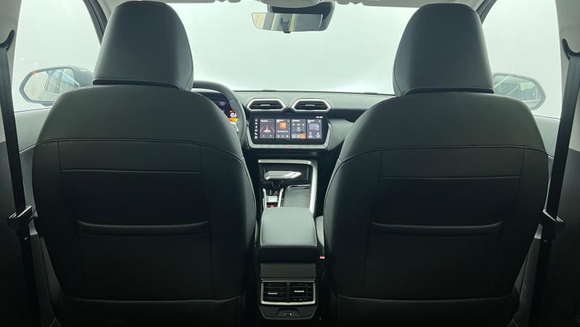 Aperçu du véhicule : 1.5 L Hybrid+ 197 ch Toit panoramique ouvrant Luxury Camden Grey avec 650€ d'équipements inclus