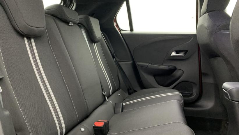 Aperçu du véhicule : 1.2 Turbo Hybrid 110 ch e-DCT6 GS