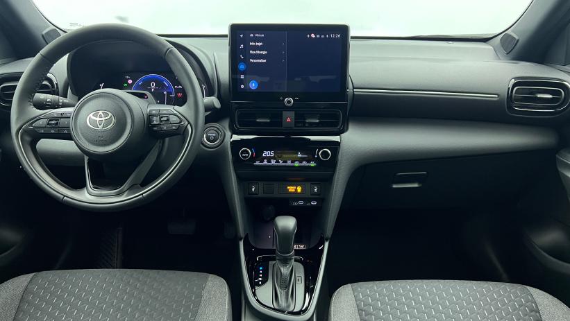 Aperçu du véhicule : Hybride 130ch 2WD Design Bleu Genièvre avec 2150€ d'équipements inclus