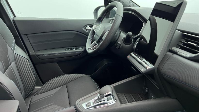 Aperçu du véhicule : E-Tech full hybrid 145 Esprit Alpine Blanc Nacré avec 1700€ d'équipements inclus