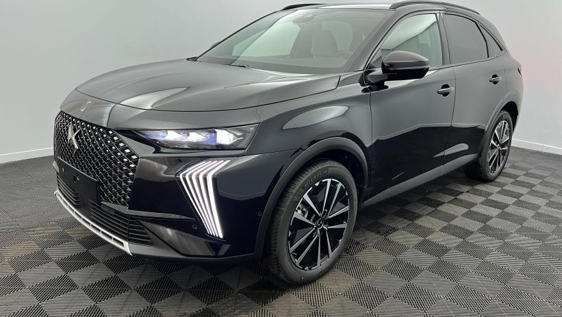 Aperçu du véhicule : BlueHDi 130 EAT8 Etoile Noir Perla Nera avec 5900€ d'équipements inclus