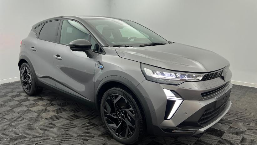 Aperçu du véhicule : E-Tech full hybrid 160 ch esprit Alpine Gris Cassiopée - Toit Noir Etoilé avec 1350€ d'équipements inclus