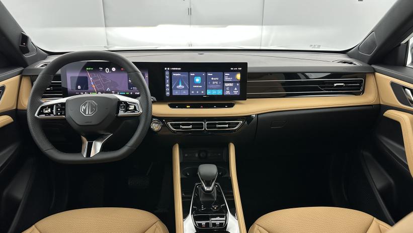 Aperçu du véhicule : 1.5T PHEV 272ch Luxury