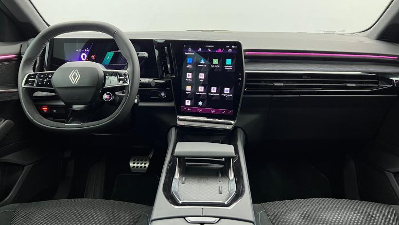 Aperçu du véhicule : E-Tech full hybrid 200 esprit Alpine Gris Schiste satin avec 2600€ d'équipements inclus