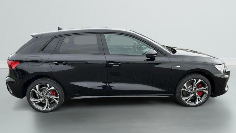 Aperçu du véhicule : 45 TFSI E HYBRIDE RECHARGEABLE 272 S TRONIC 6 S LINE