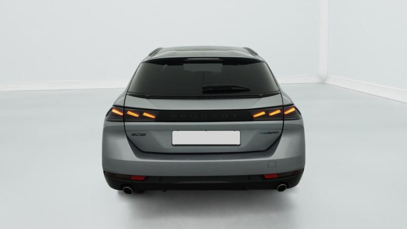 Aperçu du véhicule : Hybrid 180 e-EAT8 Allure