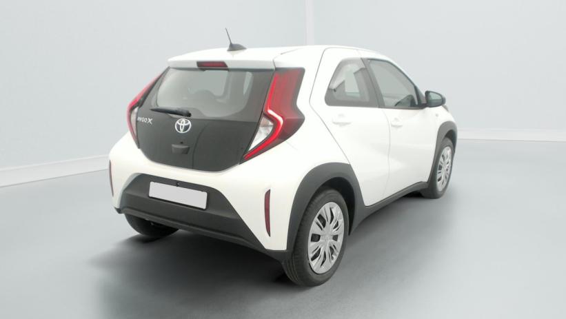 Aperçu du véhicule : 1.0 VVT-i 72 S-CVT Dynamic
