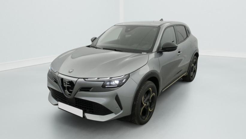 Aperçu du véhicule : 1.2 Ibrida 145 ch eDCT6 Intensa