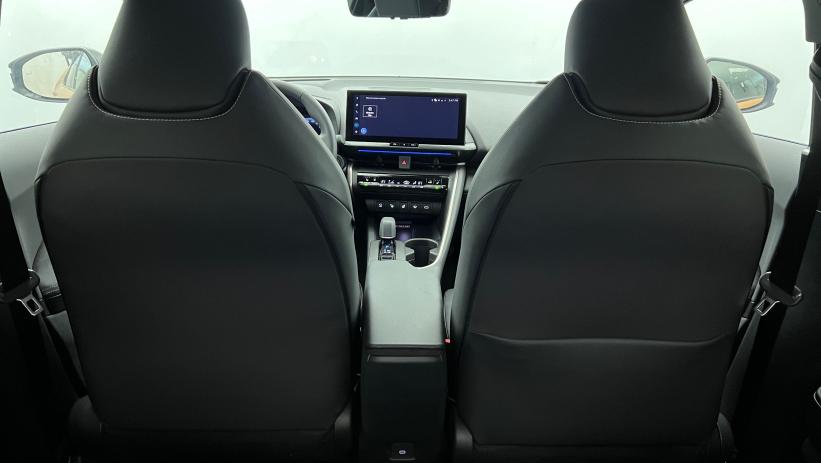 Aperçu du véhicule : Hybride Rechargeable 225 Collection Premiere Jaune Sulfure métallisé - Toit et arrière Noir