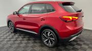 Aperçu du véhicule : 1.5 L Hybrid+ 197 ch Toit panoramique ouvrant Luxury Diamond Red avec 650€ d'équipements inclus